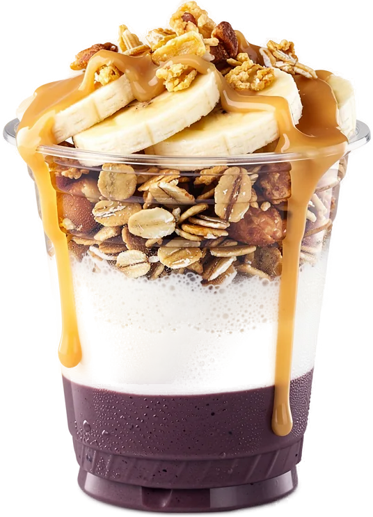 Copo de açaí com leite Ninho, granola, banana e leite condensado